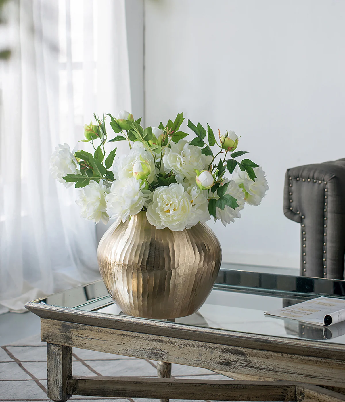 9" Aluminum Chisel Flower Vase - Image 3