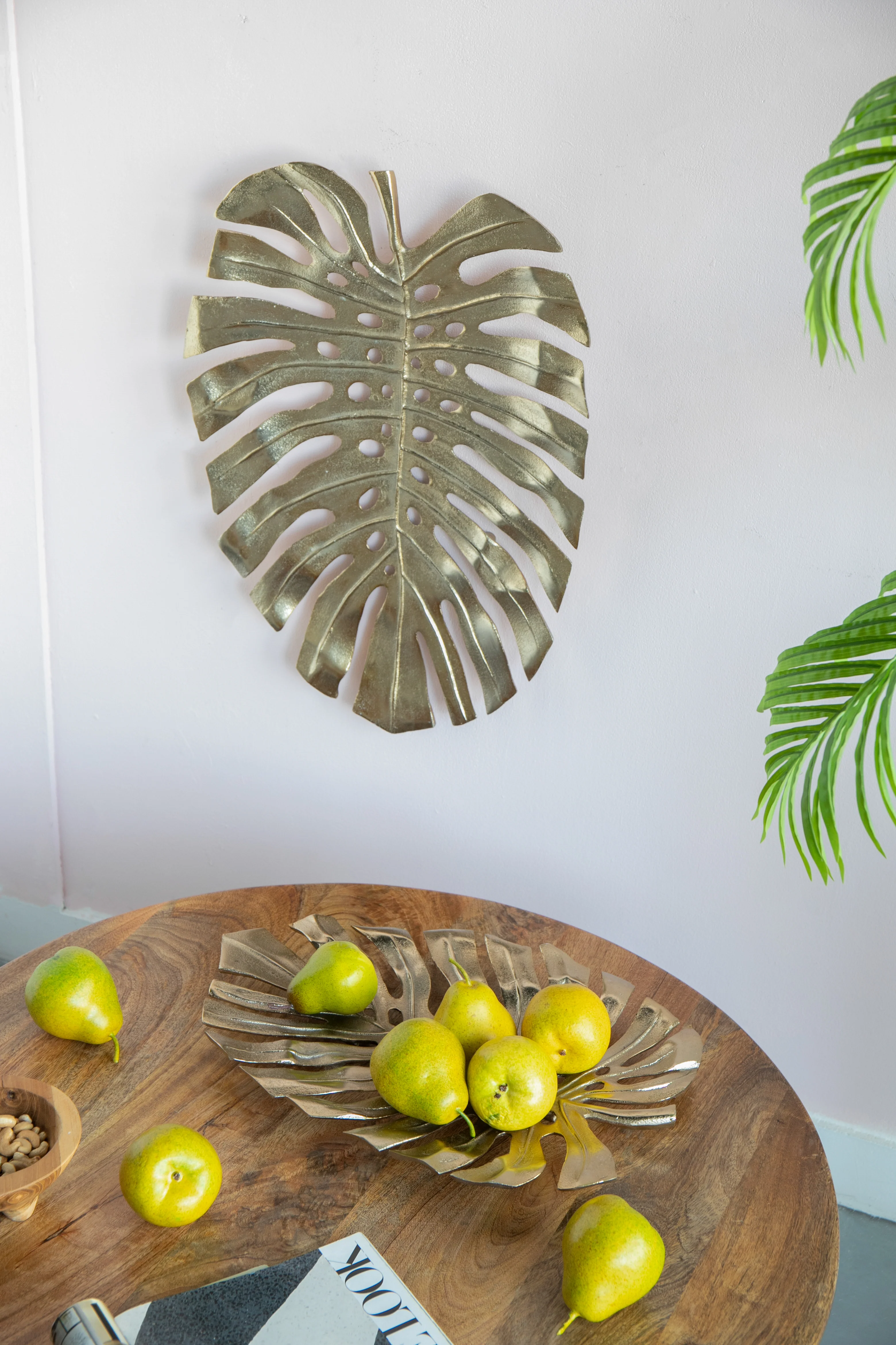 Gold Monstera Leaf Wall Decor - Image 28