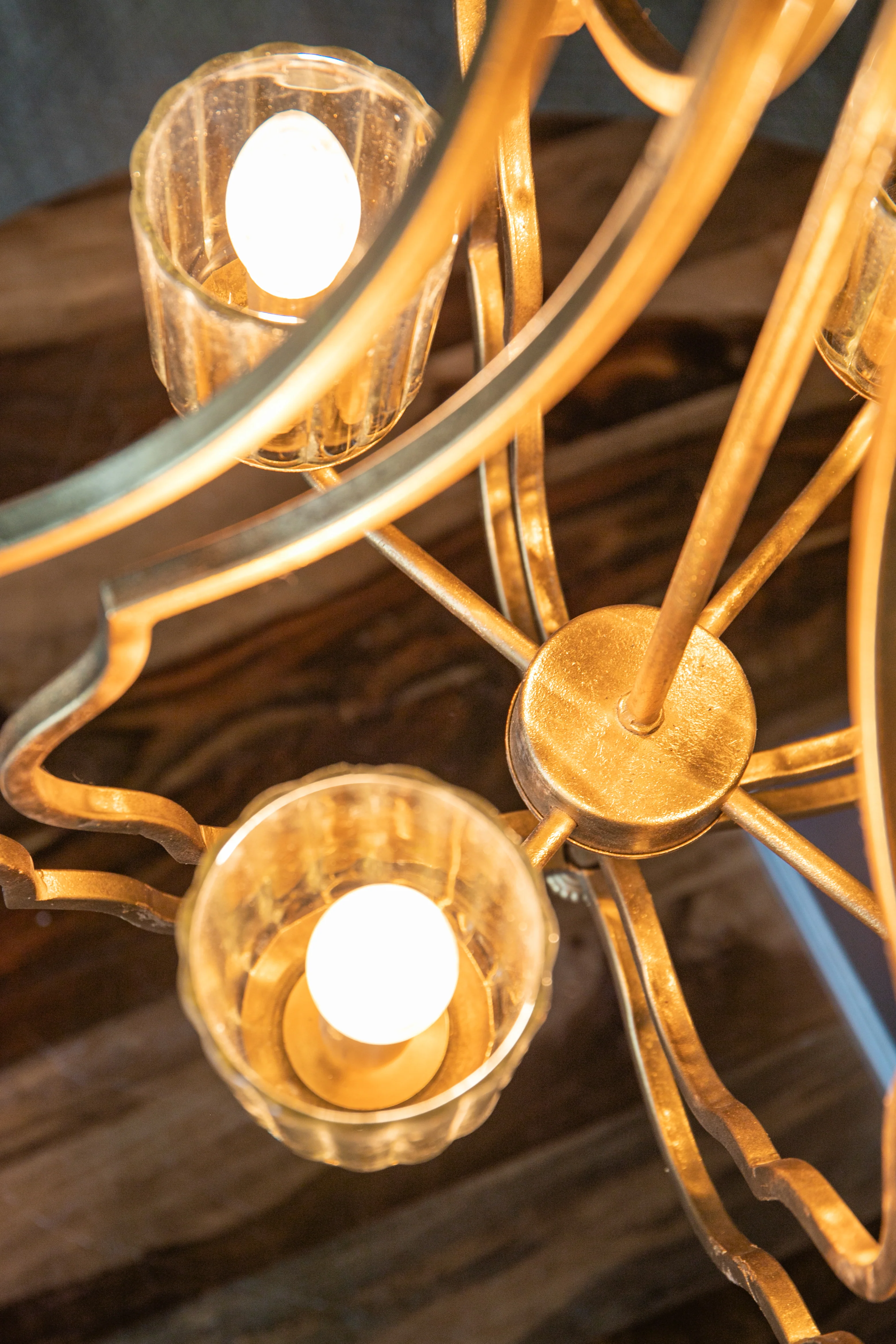 4-Light Metal Chandelier - Image 10