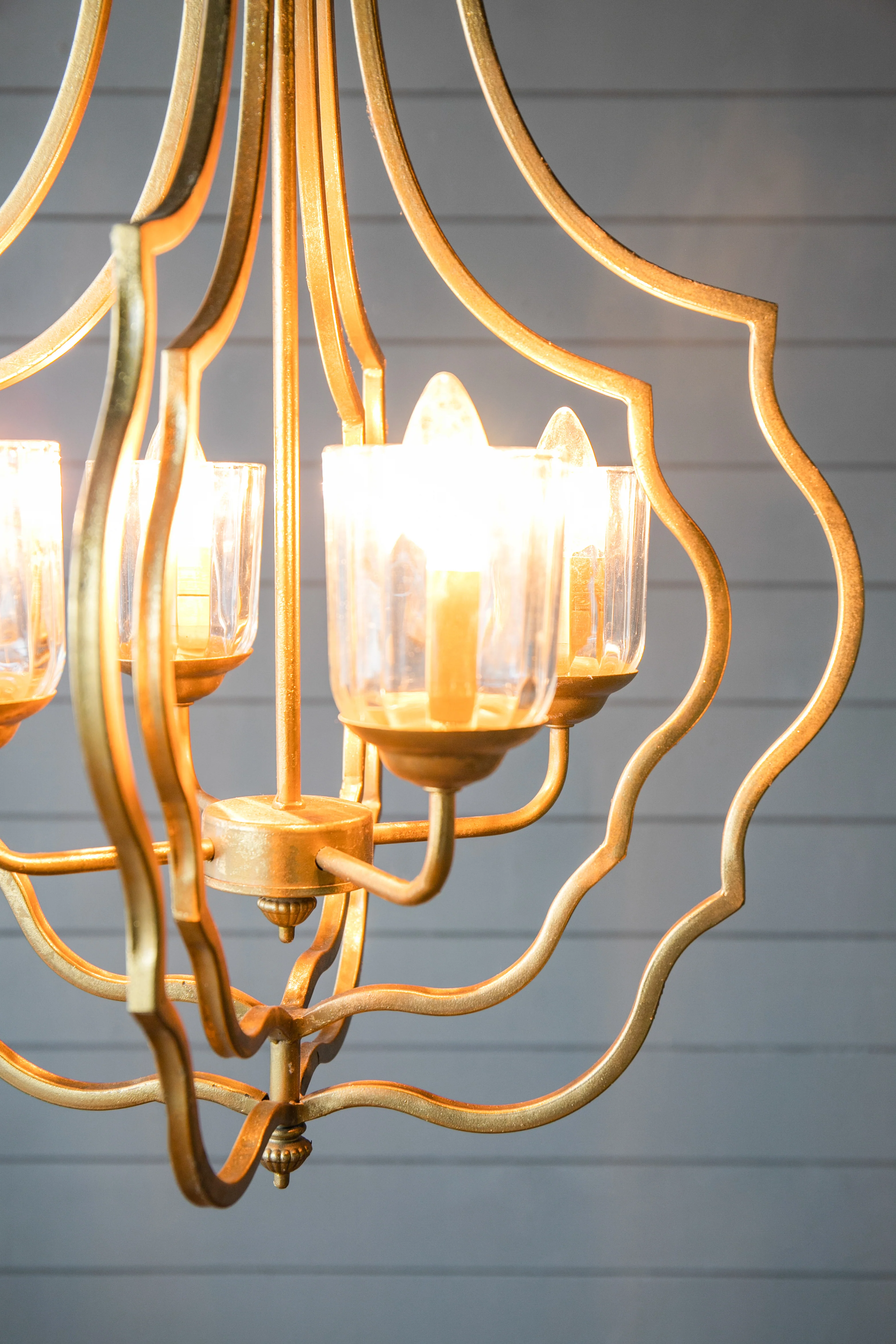 4-Light Metal Chandelier - Image 9