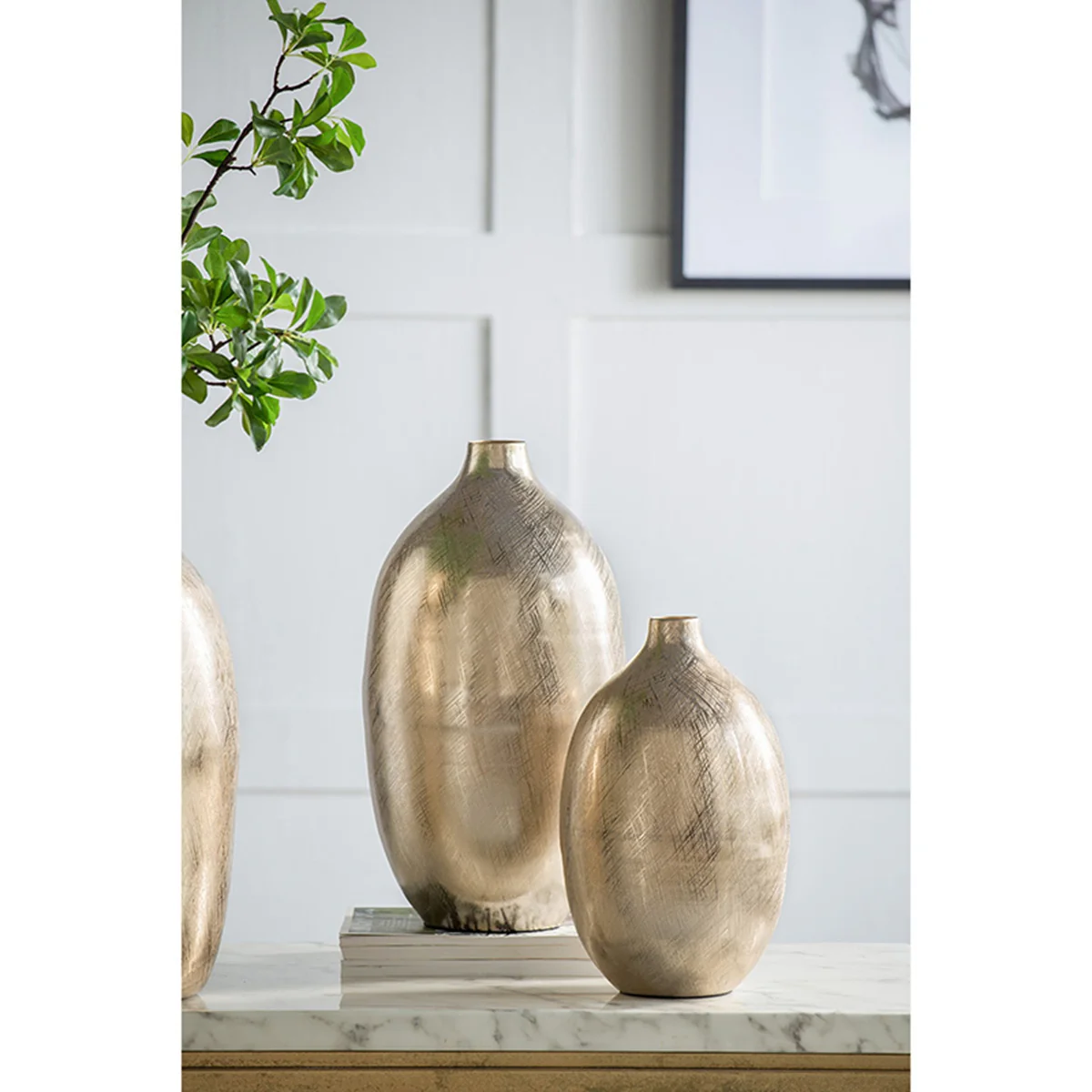18.5" Aluminum Vase - Image 8