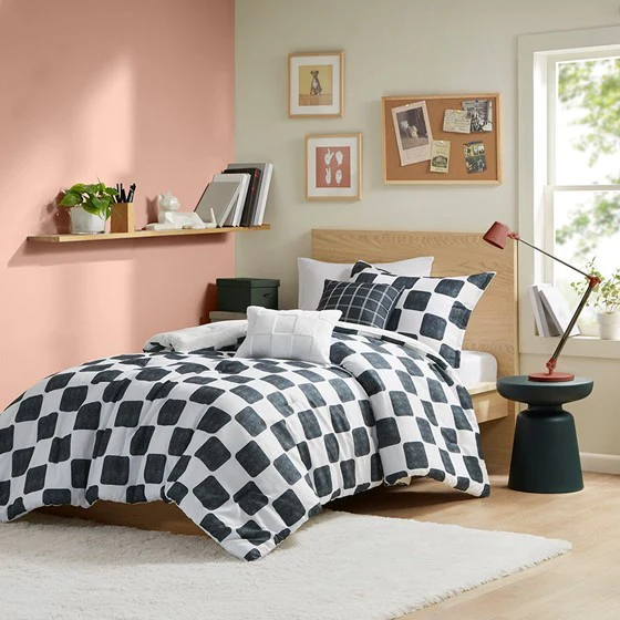 Checkered Comforter Set Twin/Twin XL