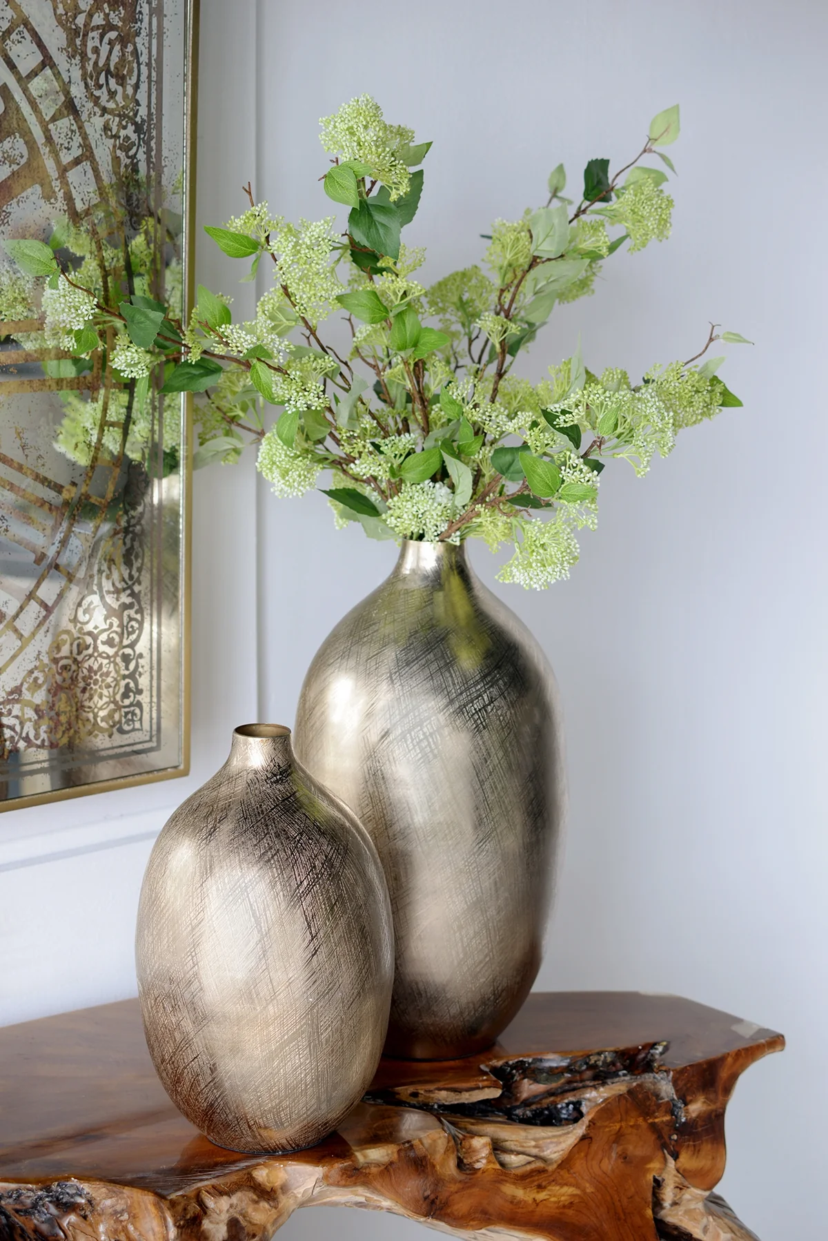 13.5" Aluminum Vase - Image 6