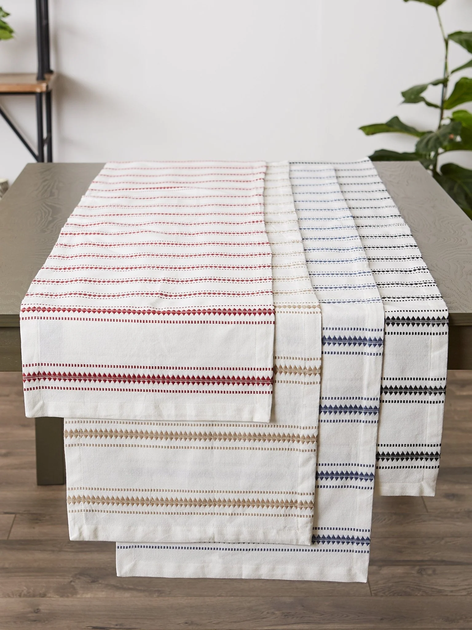 Black Zig Dobby Stripe Table Runner 14X108 - Image 6