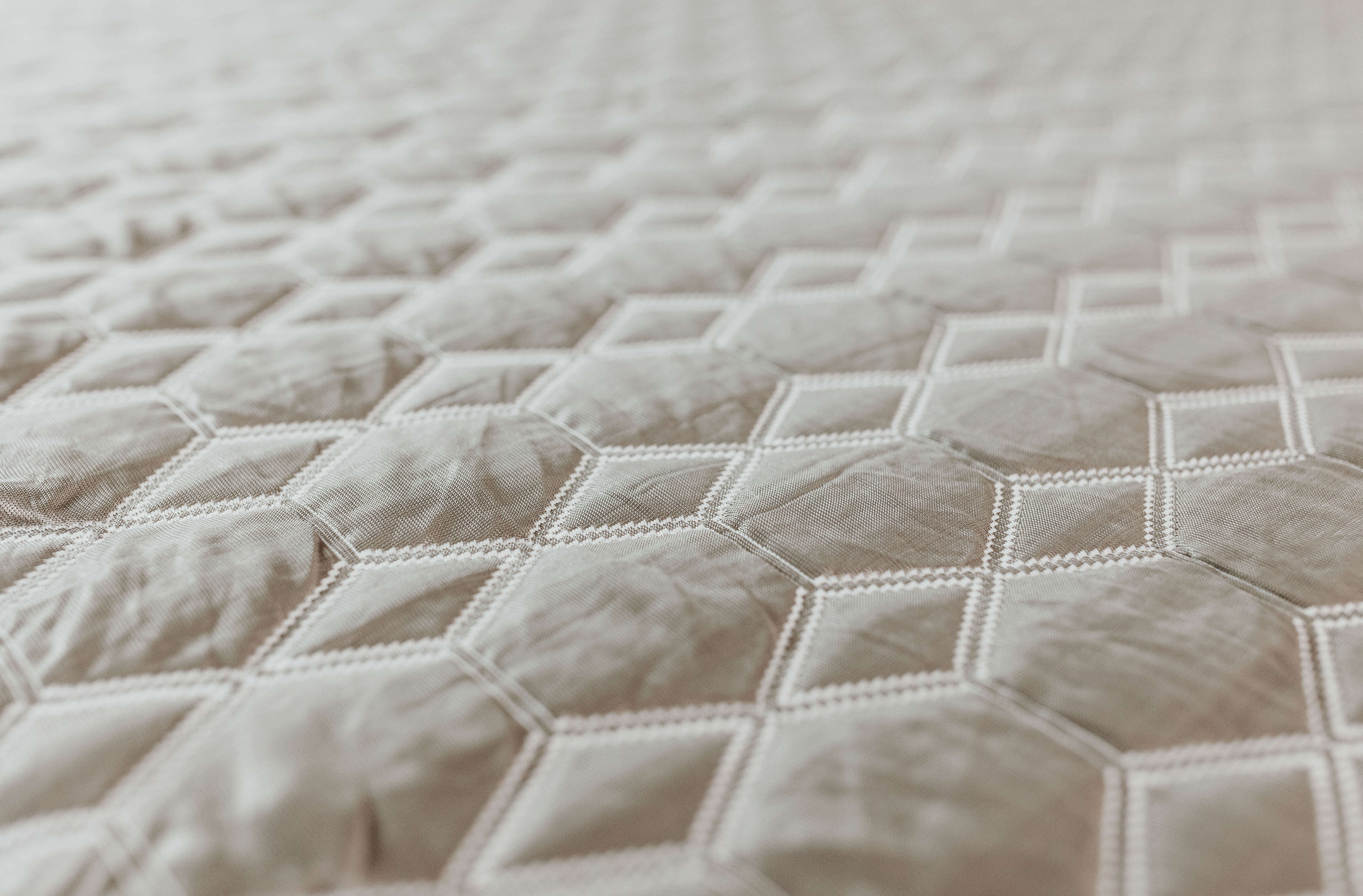 BedTech Copper Lux Hybrid 12" Split Top Mattress With Copper Infused Contouring Memory Comfort Layer and Supportive Coil System - Image 4