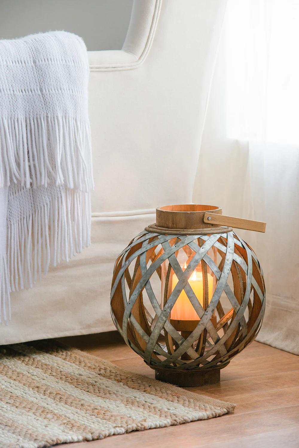 Decorative Lantern with Handle - Image 2