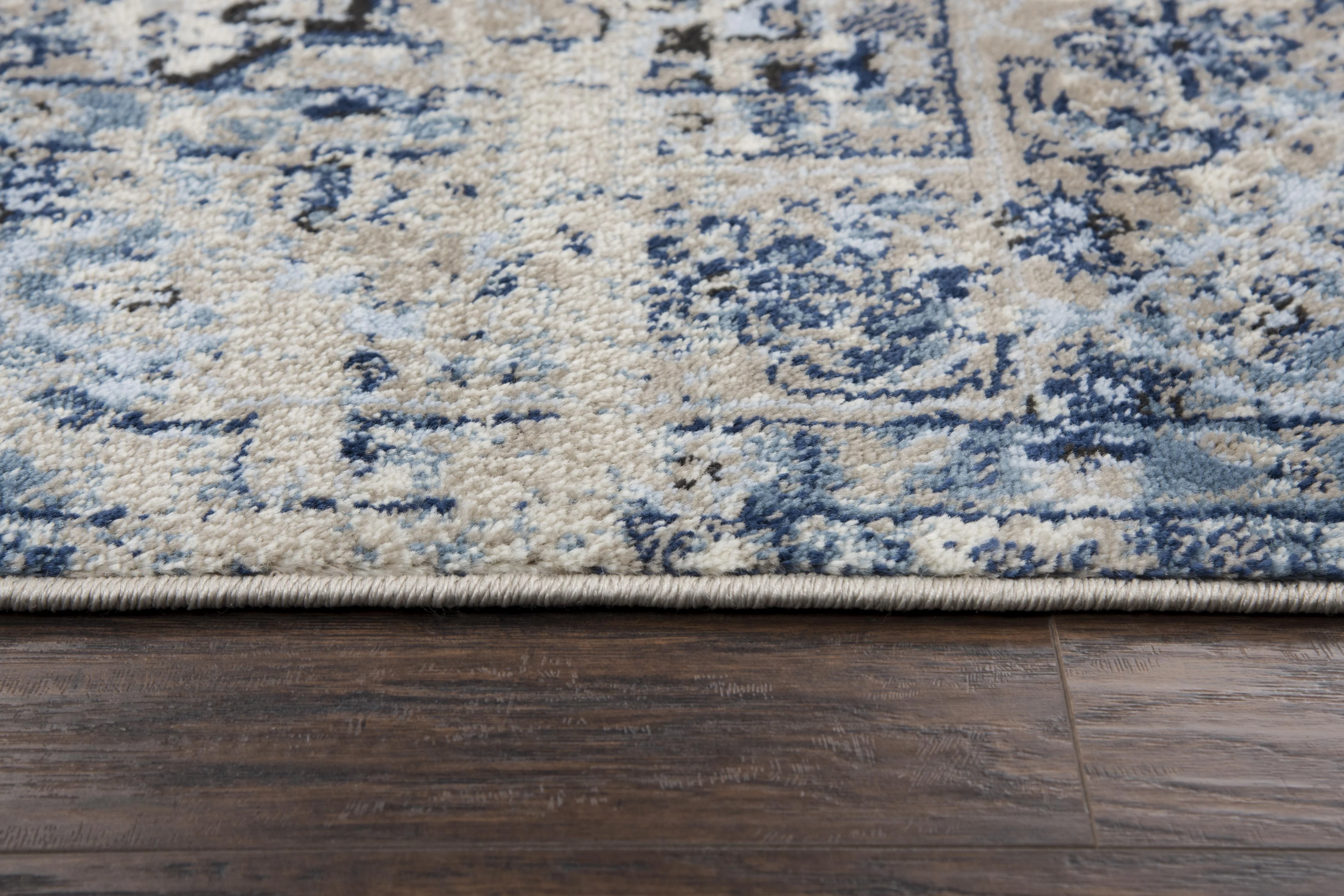 Encore Power Loomed Medallion Area Rug - Image 6
