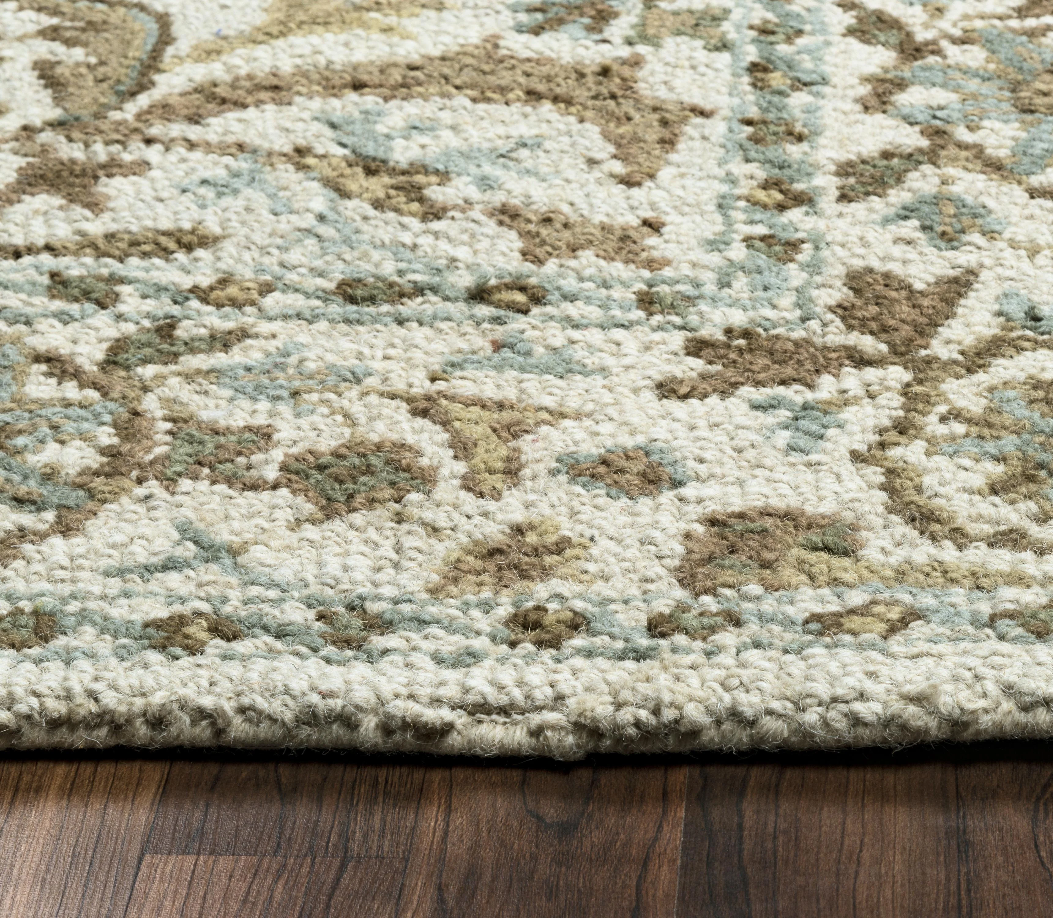 Hand Tufted 100% New Zealand Wool Floral/Medallion Rug - Image 4