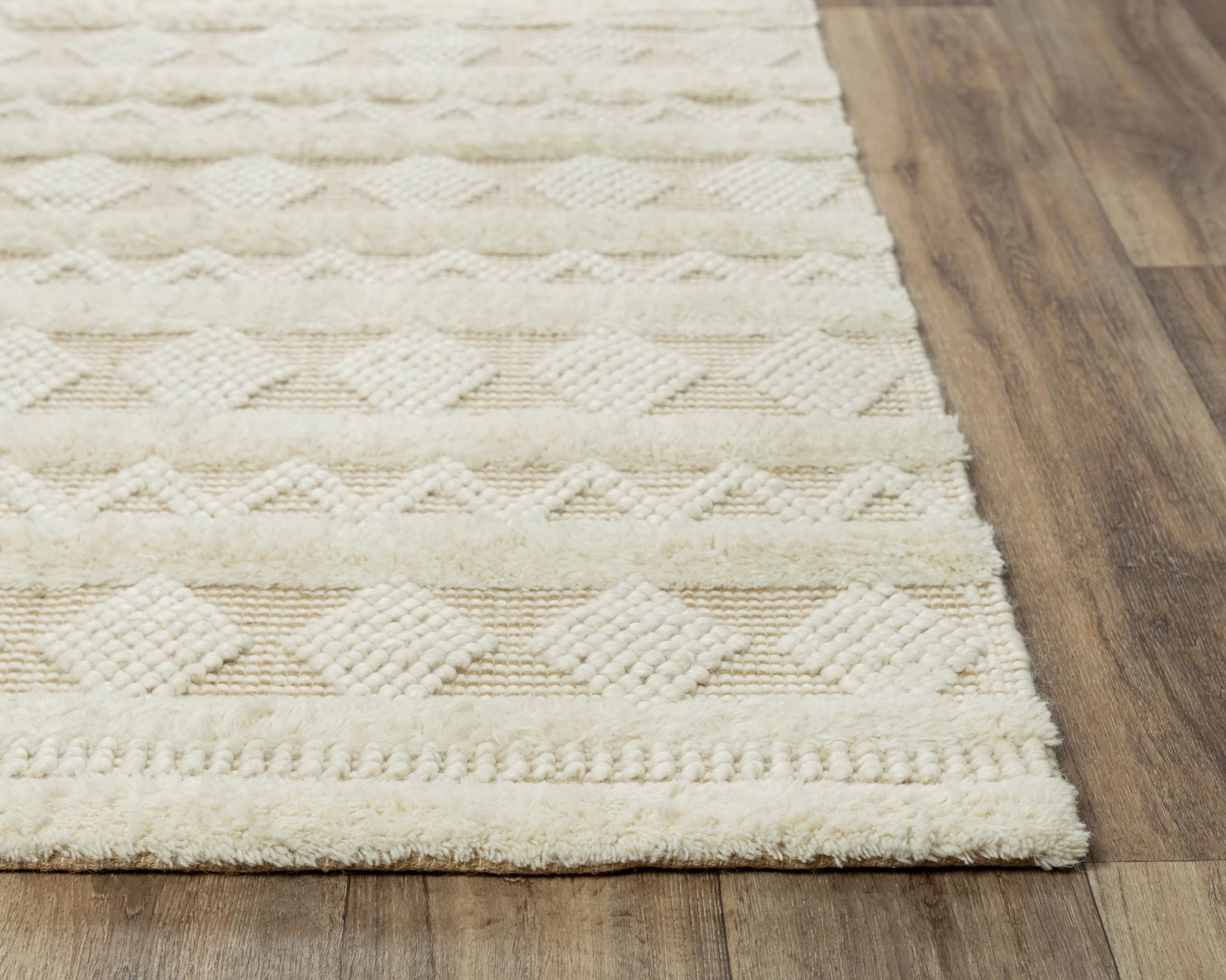 Hand Woven 100% Jute Geometric/Boho Area Rug - Image 5