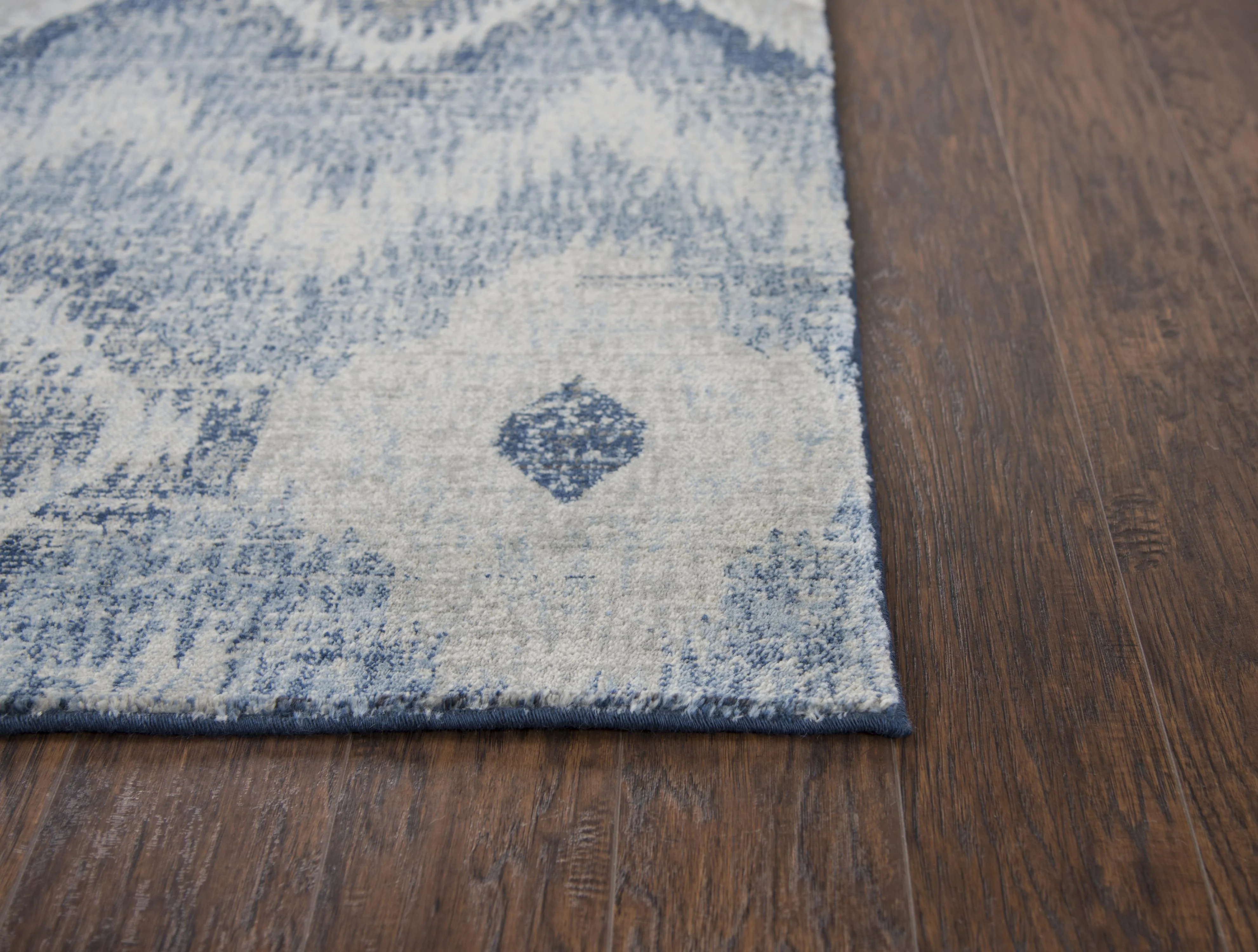 Hybrid 100% New Zealand Wool Chevron/iKat Rug - Image 5
