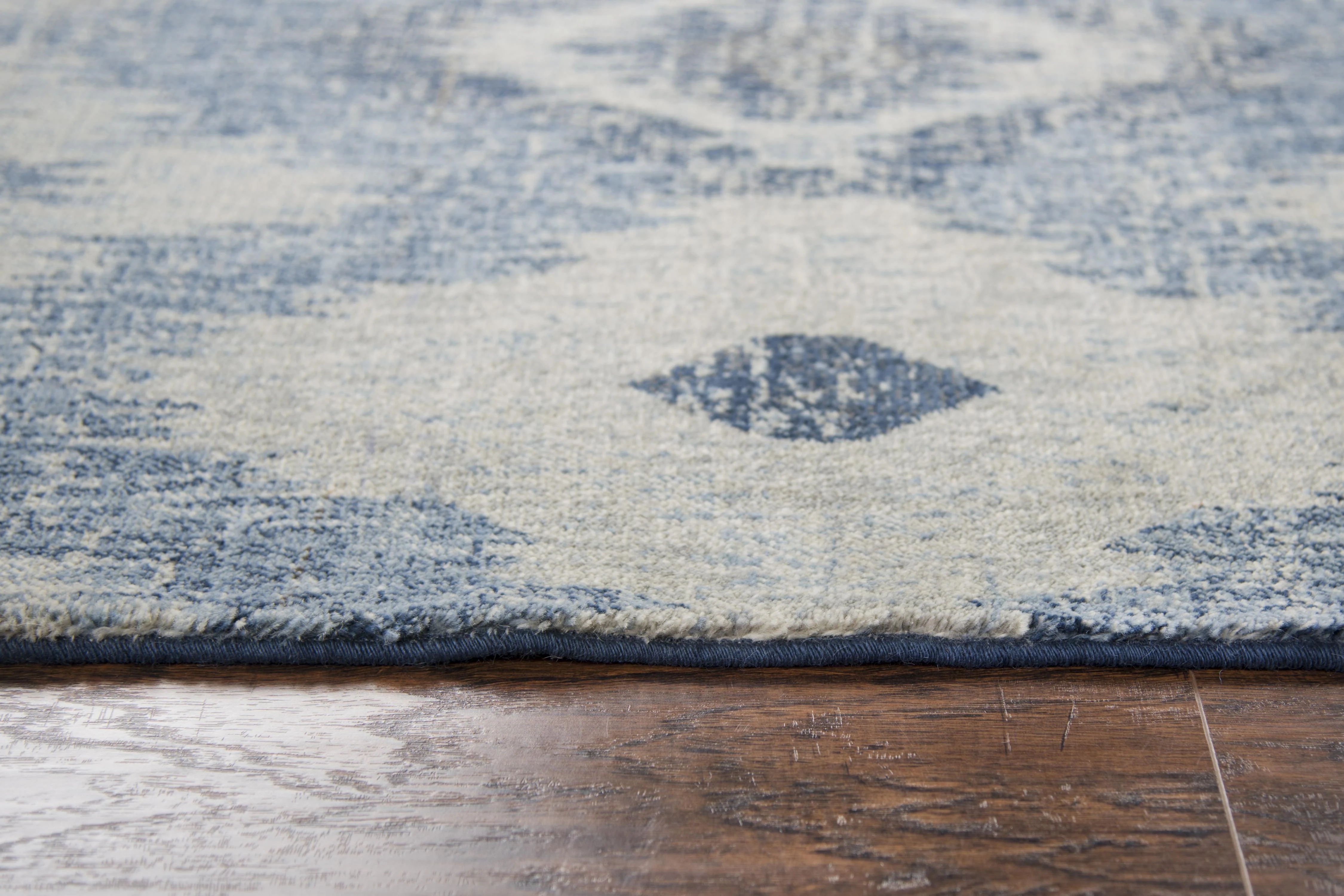 Hybrid 100% New Zealand Wool Chevron/iKat Rug - Image 6