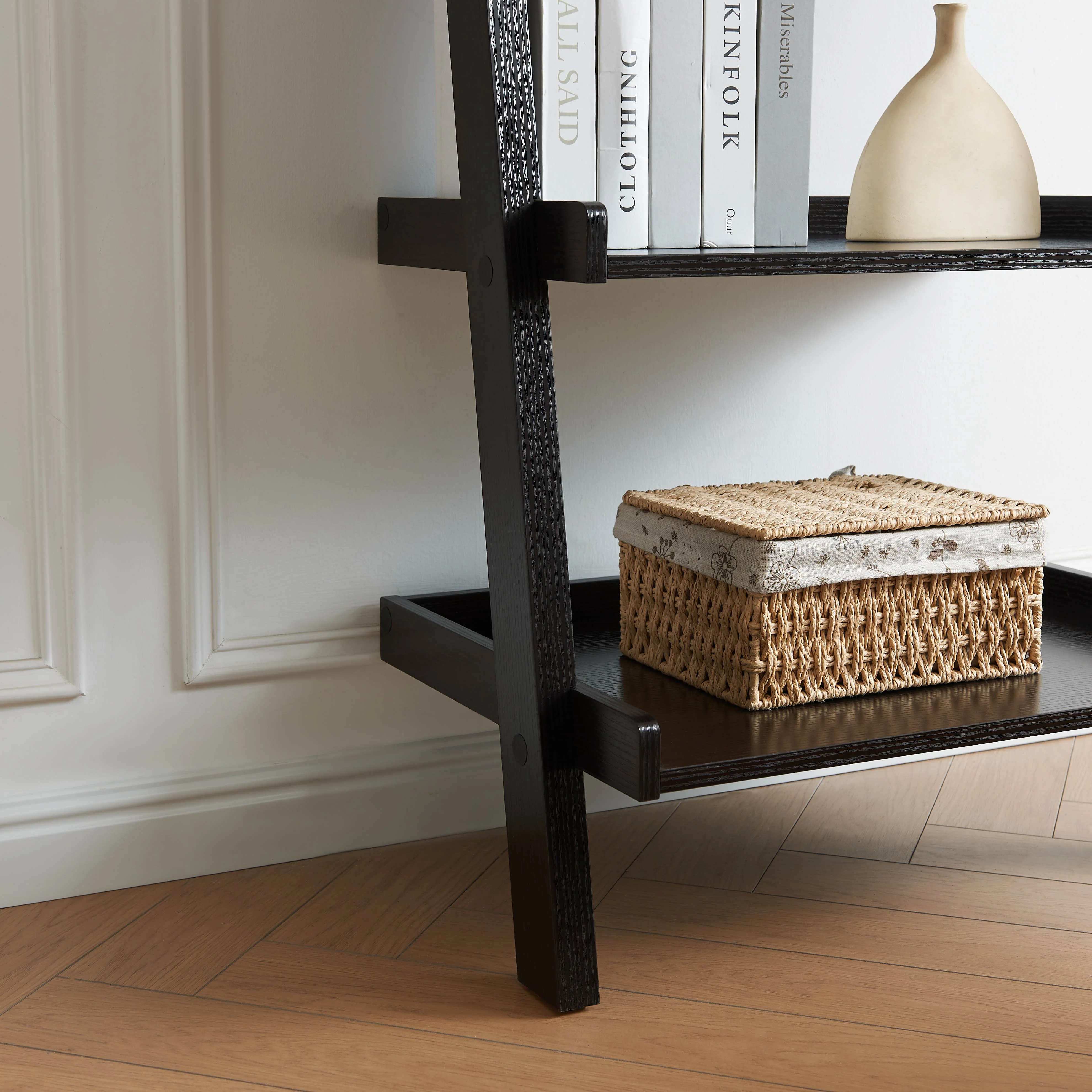 Ladder Bookshelf - Image 2