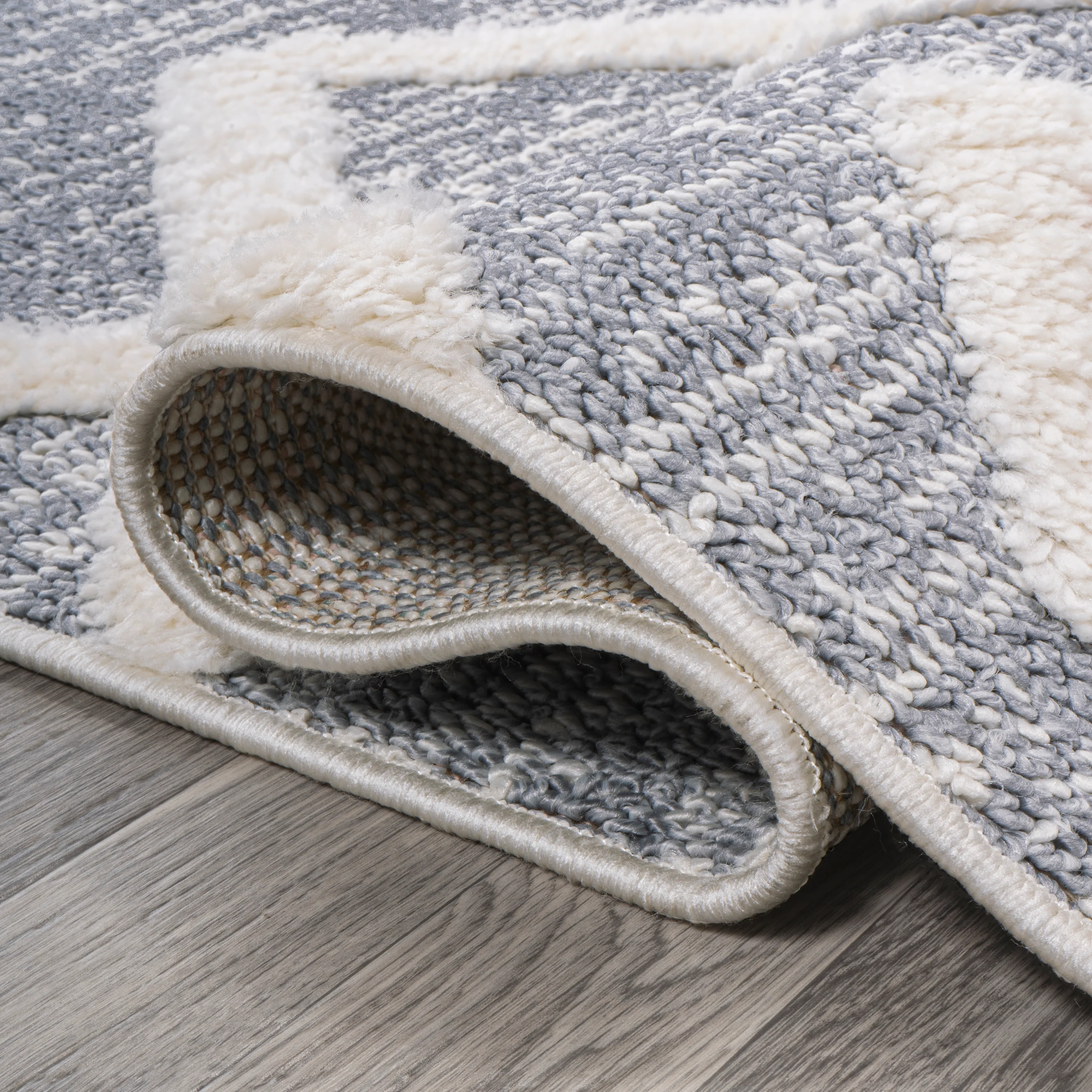 Monique Trellis High-Low Area Rug - Image 3