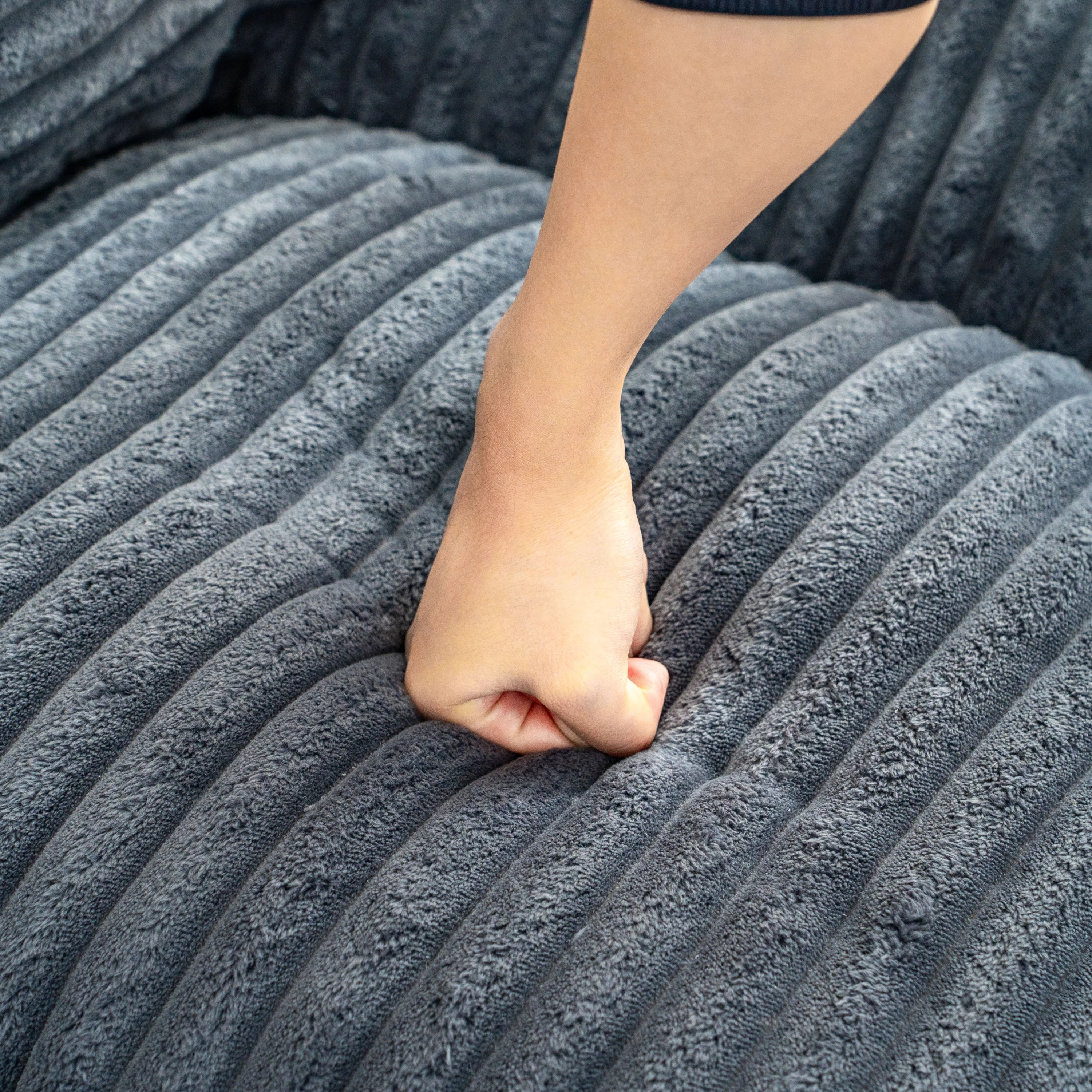 Oversized Comfy Beanbag - Image 4