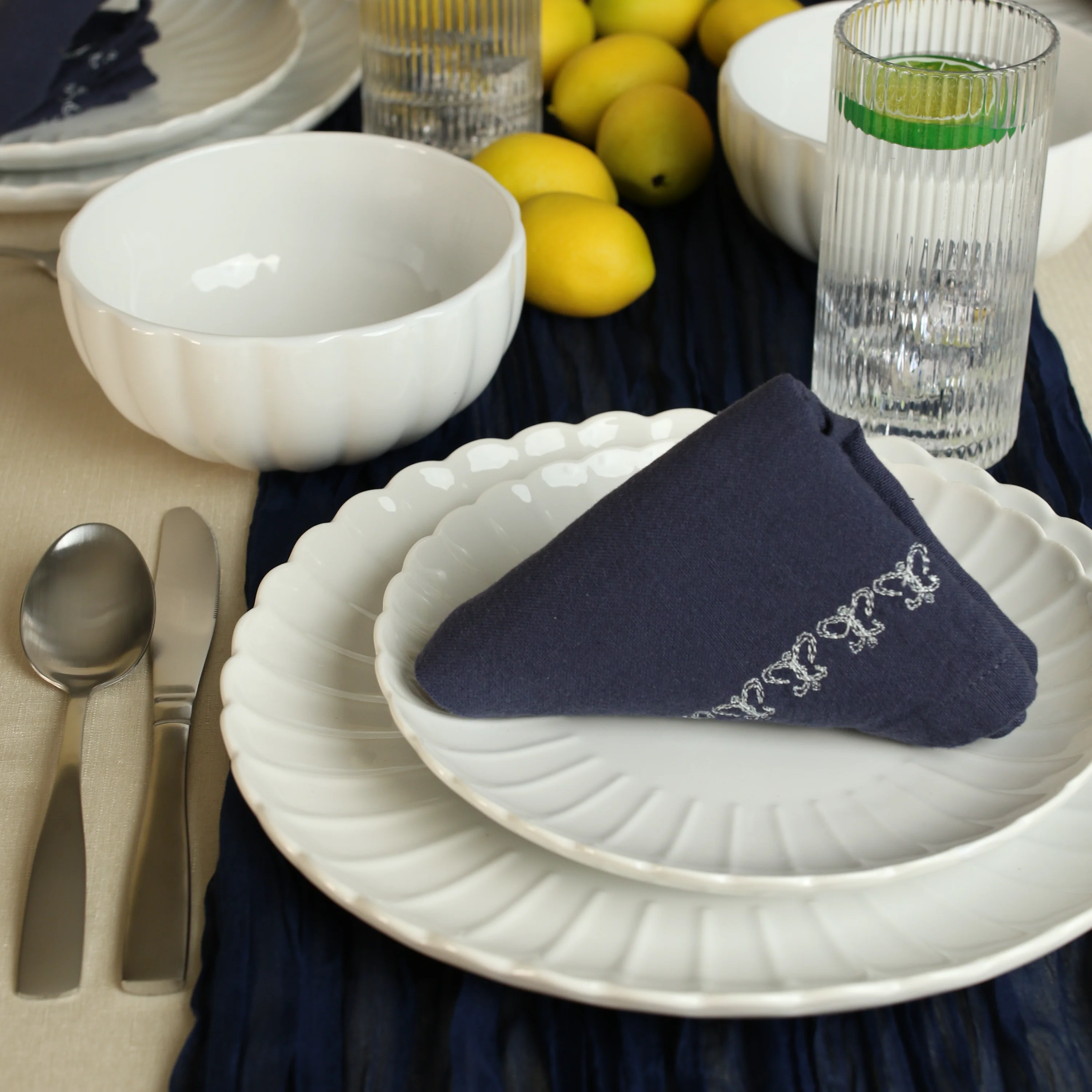 Petal 12 Piece Dinnerware Set - Image 8
