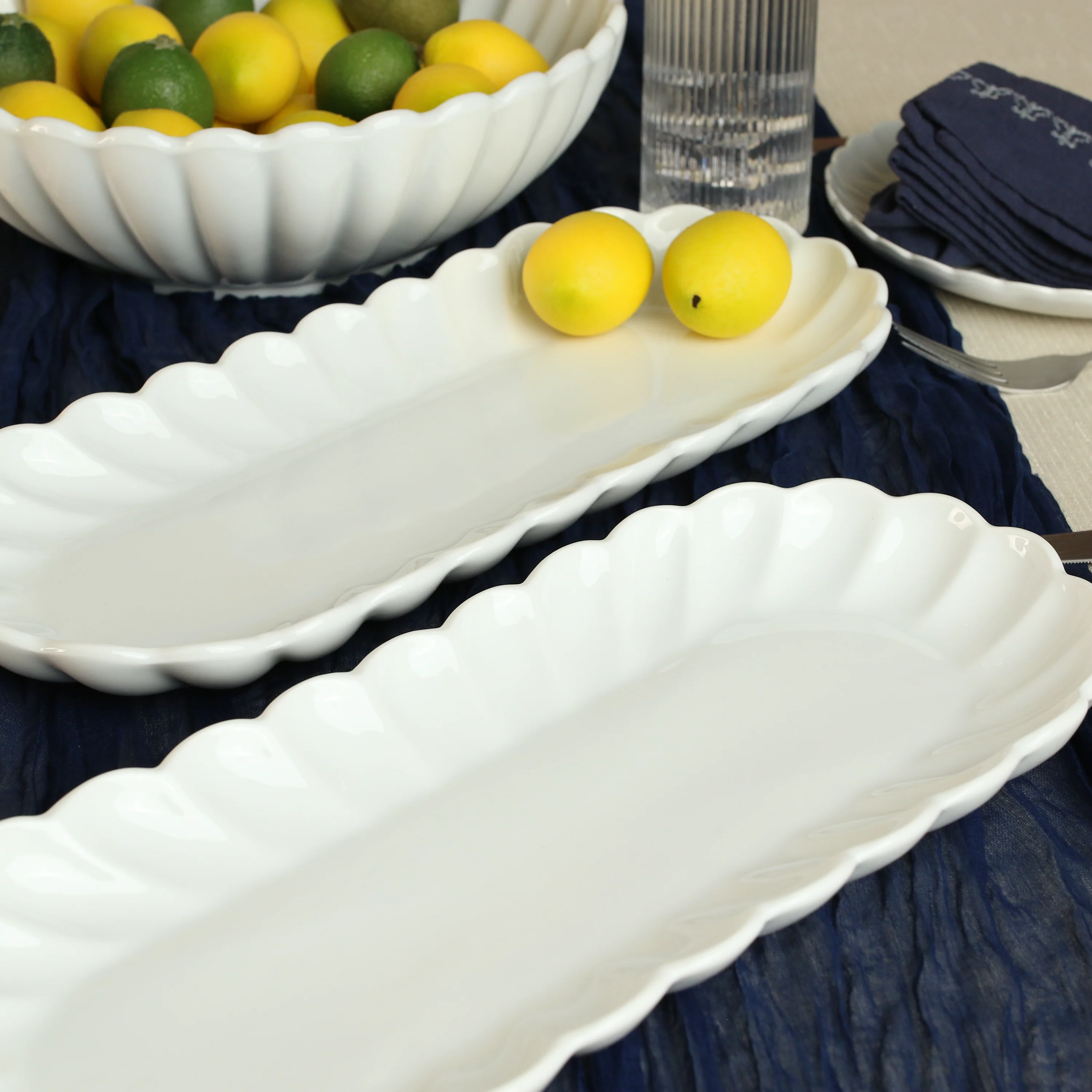 Petal Set of 2 Oblong Platter - Image 4