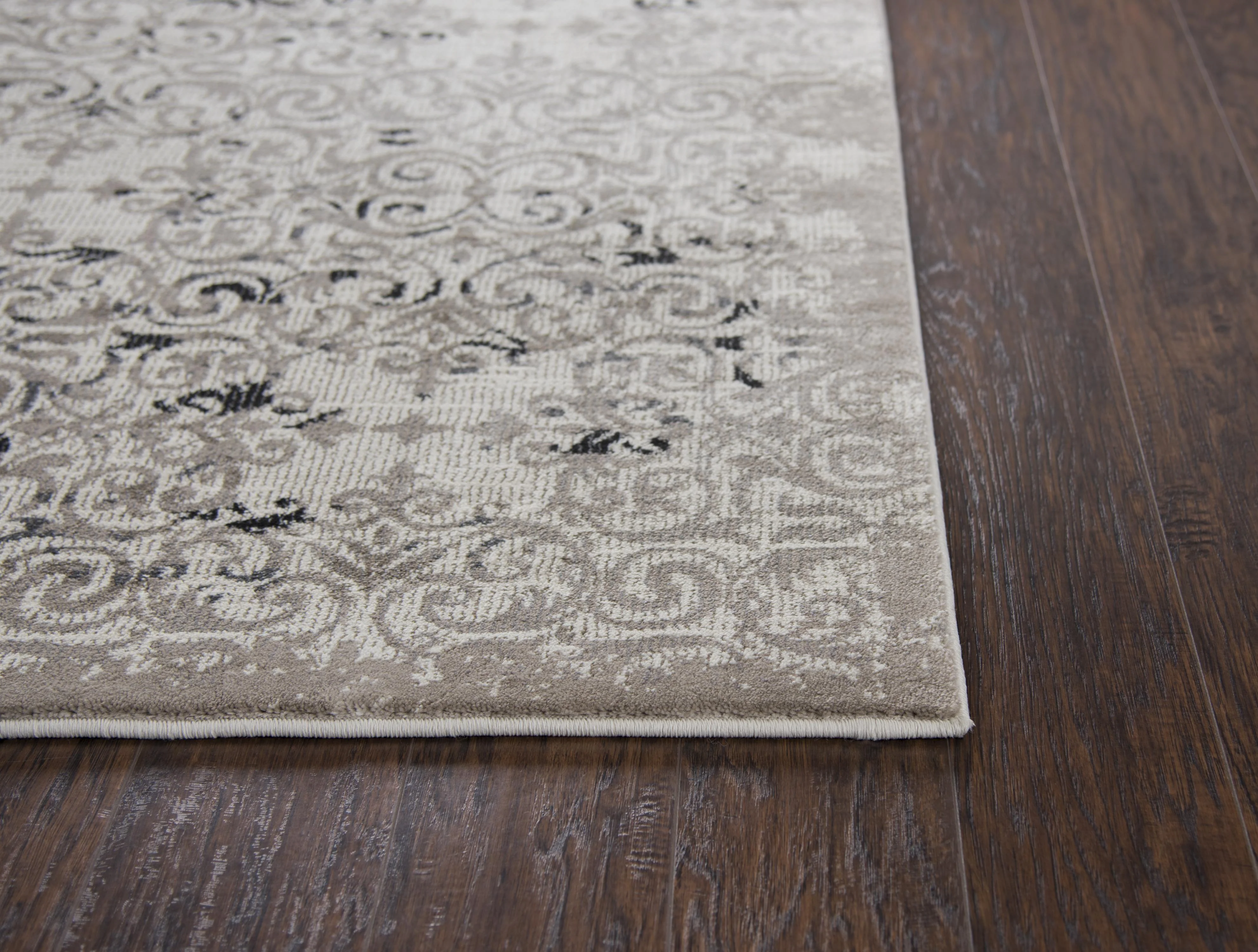 Power Loomed Medallion Area Rug - Image 5