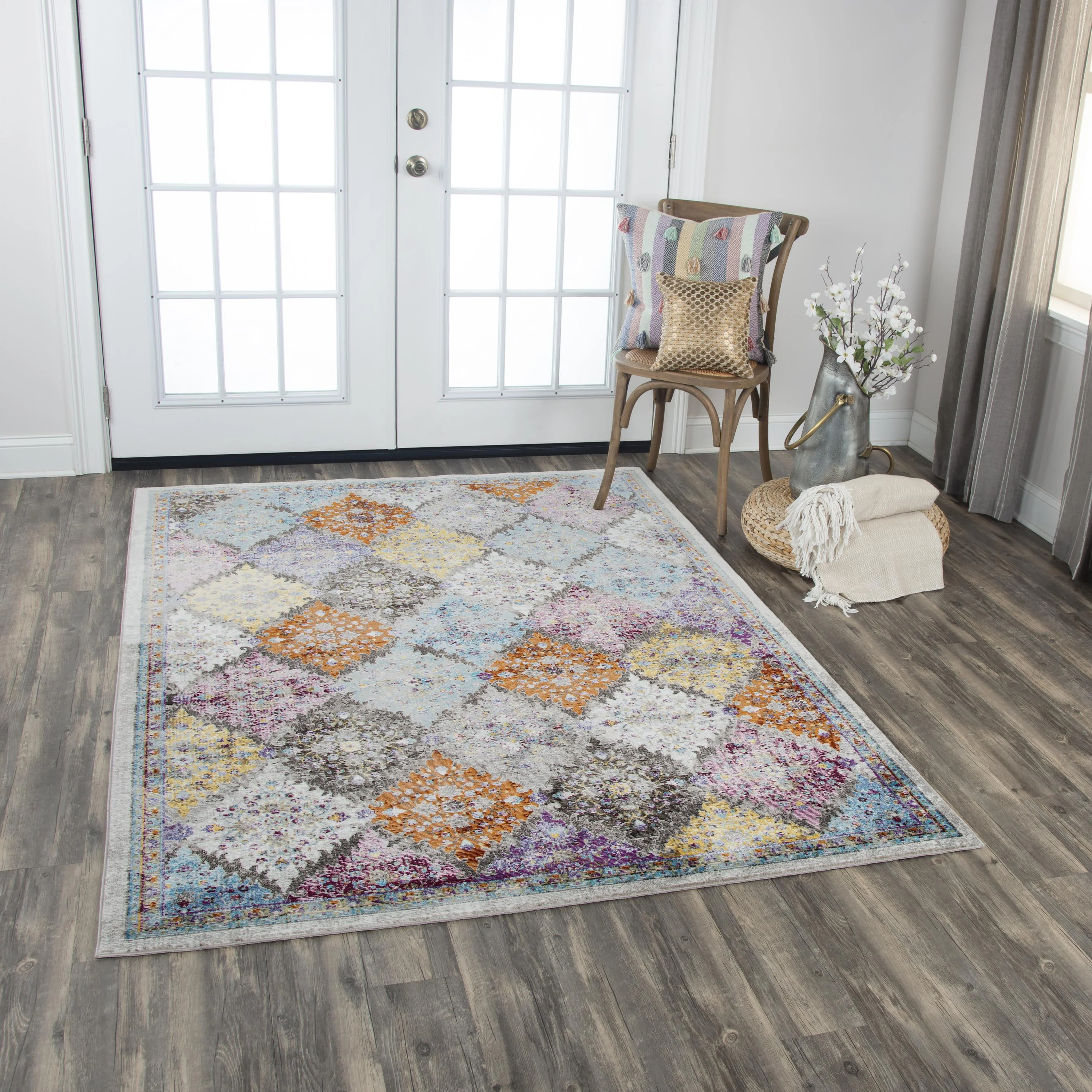 Power Loomed Persian/Diamond Area Rug - Image 2