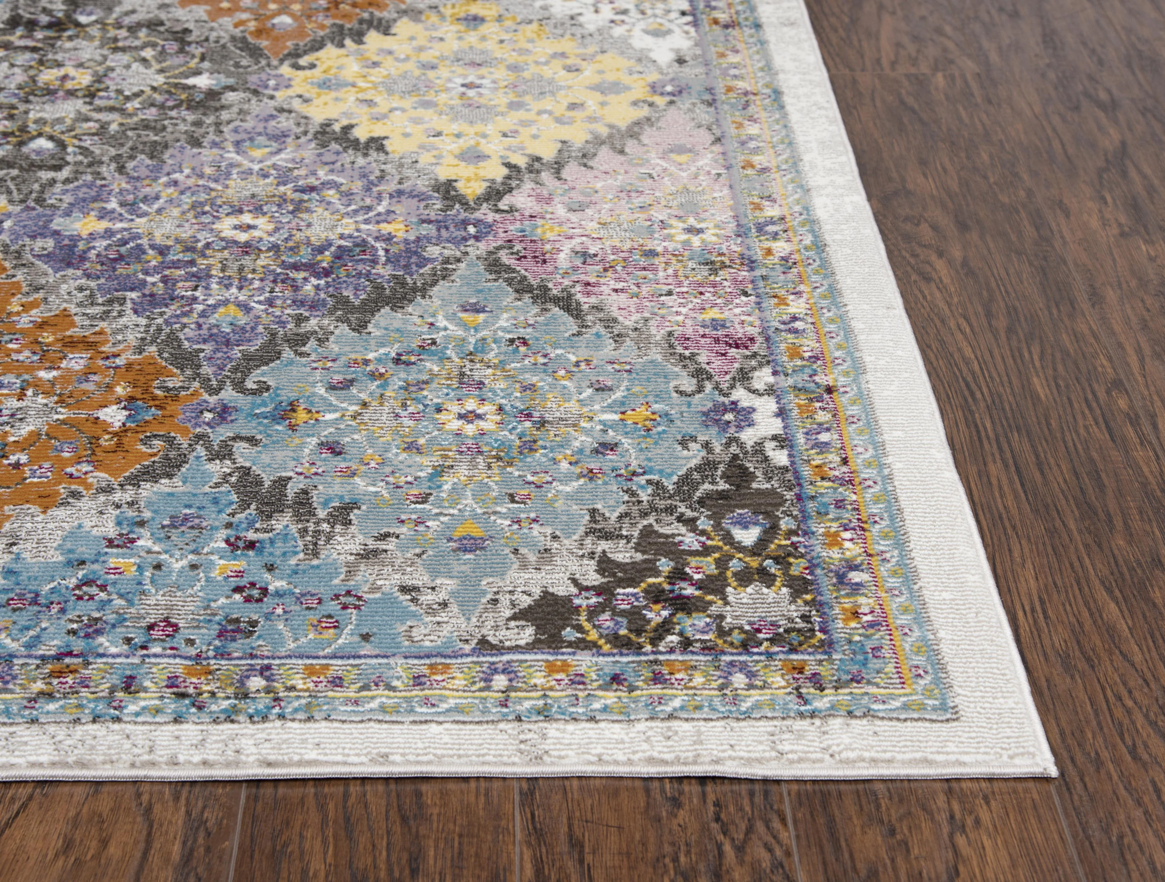 Power Loomed Persian/Diamond Area Rug - Image 5