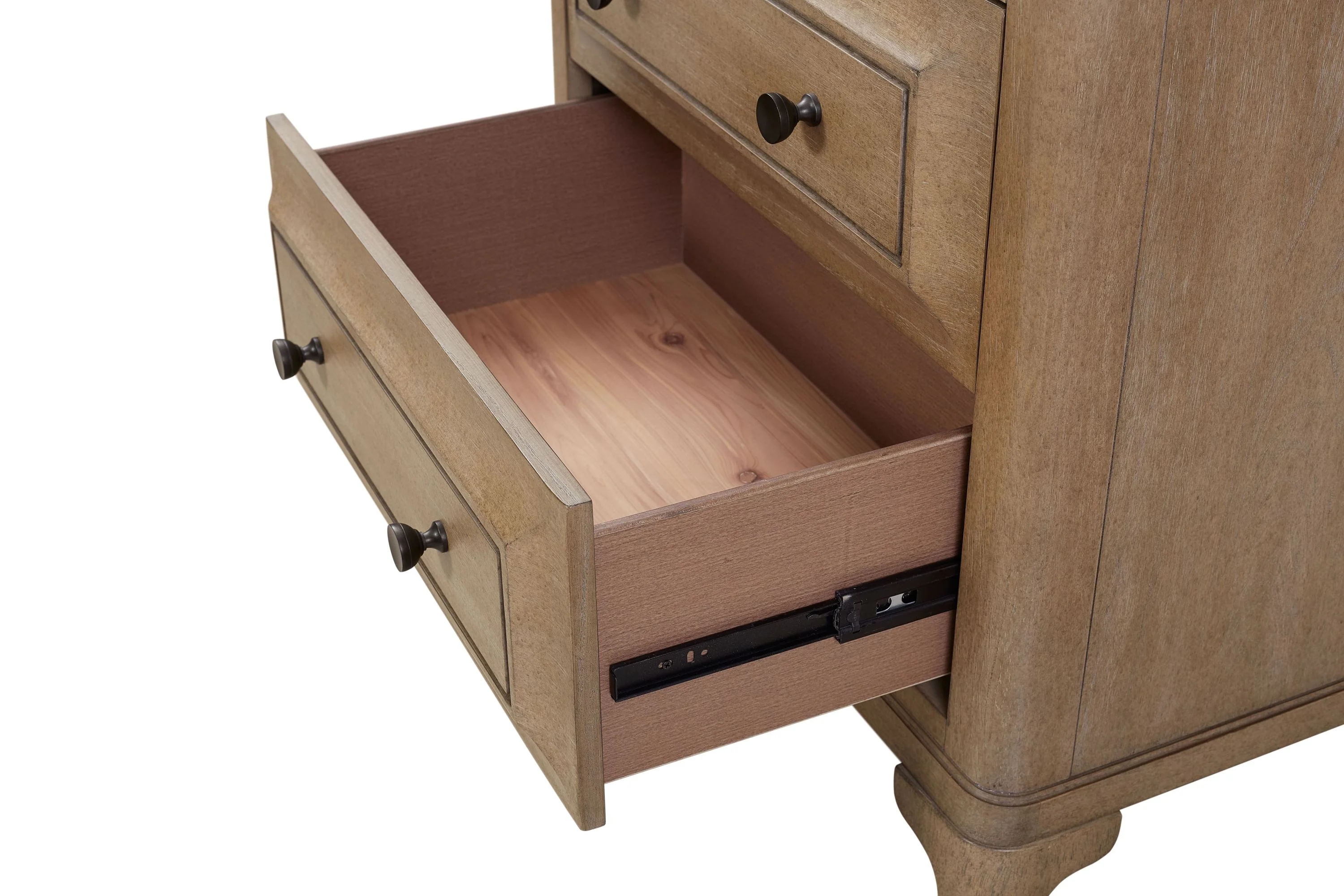 Avendale Queen Canopy Bed Bedroom Set - Image 8