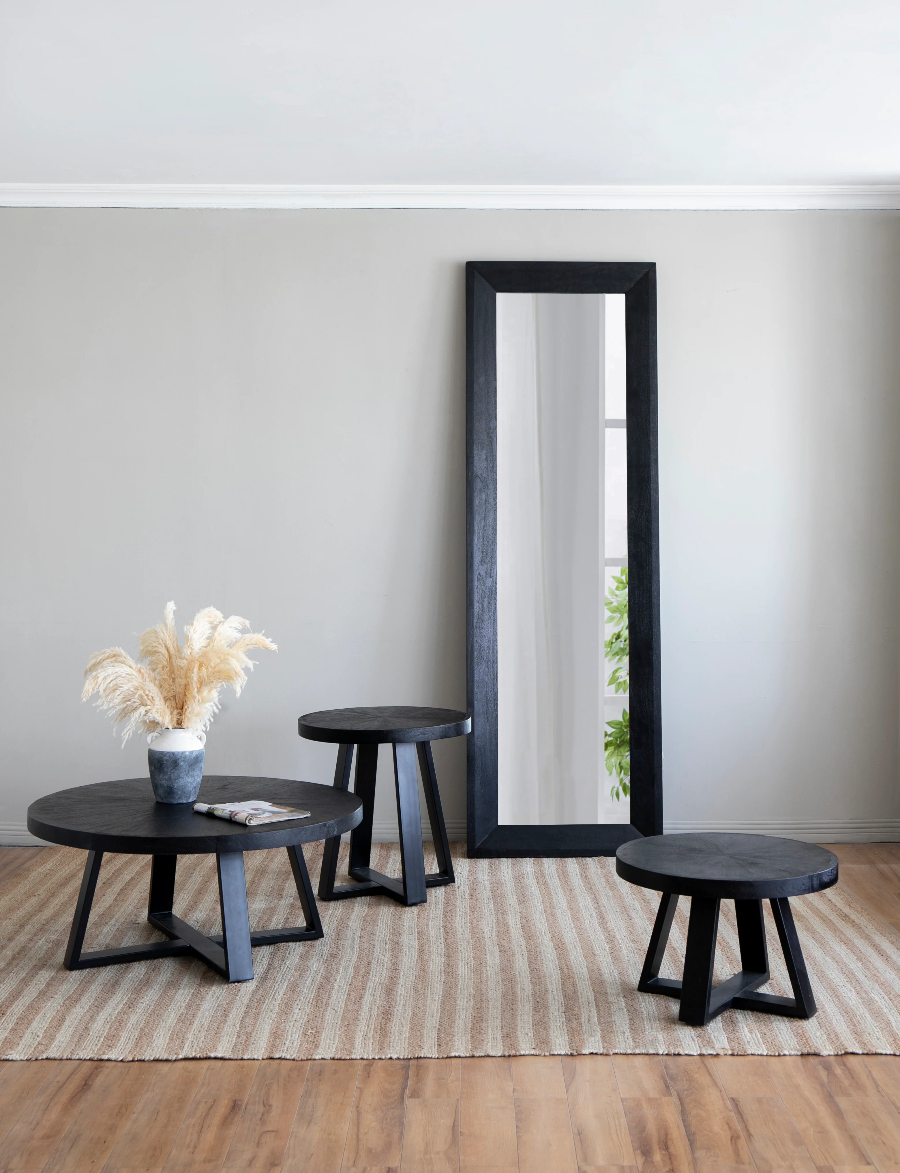 Round Coffee Table, Black - Image 12