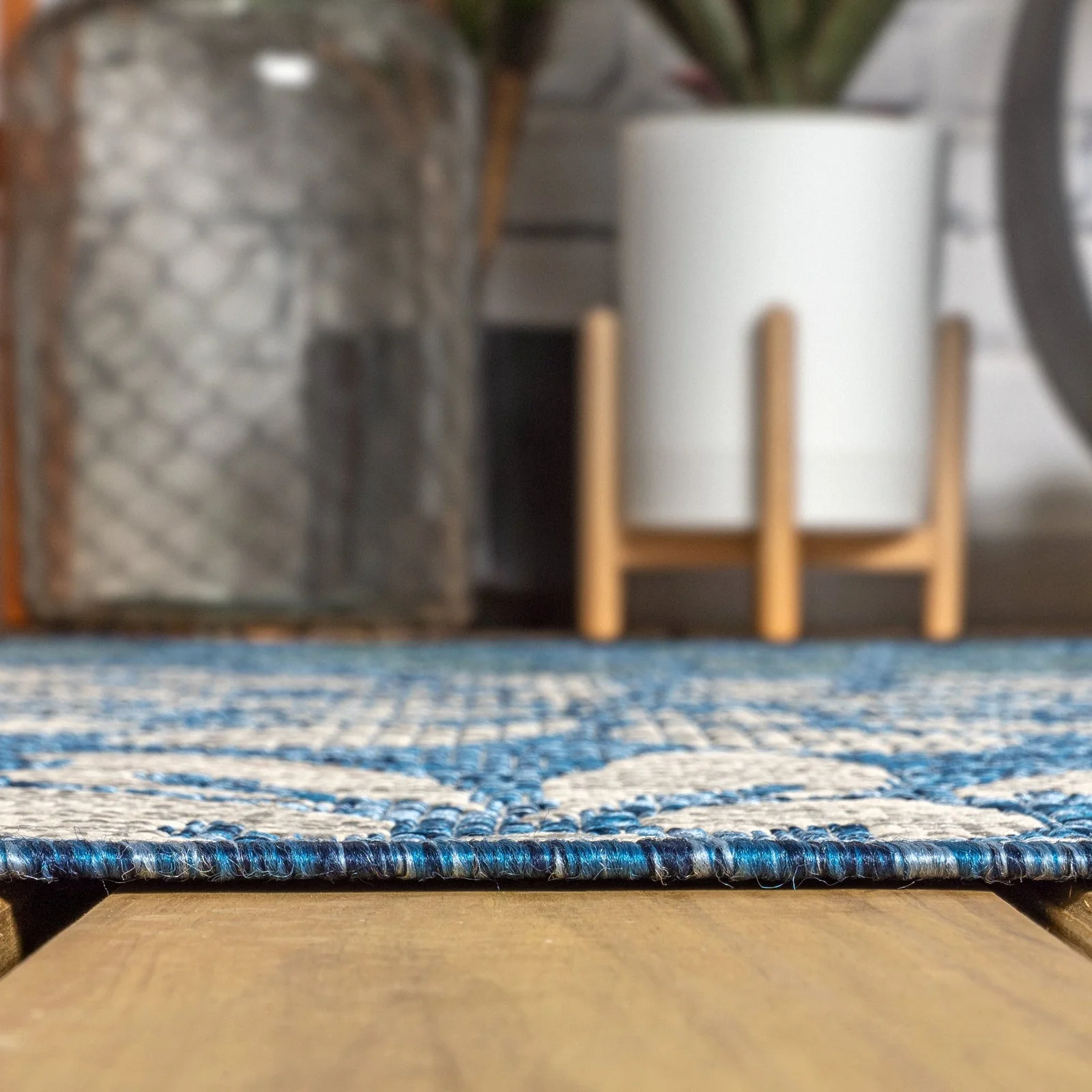 Zinnia Modern Floral Textured Weave Indoor/Outdoor Runner Rug - Image 8