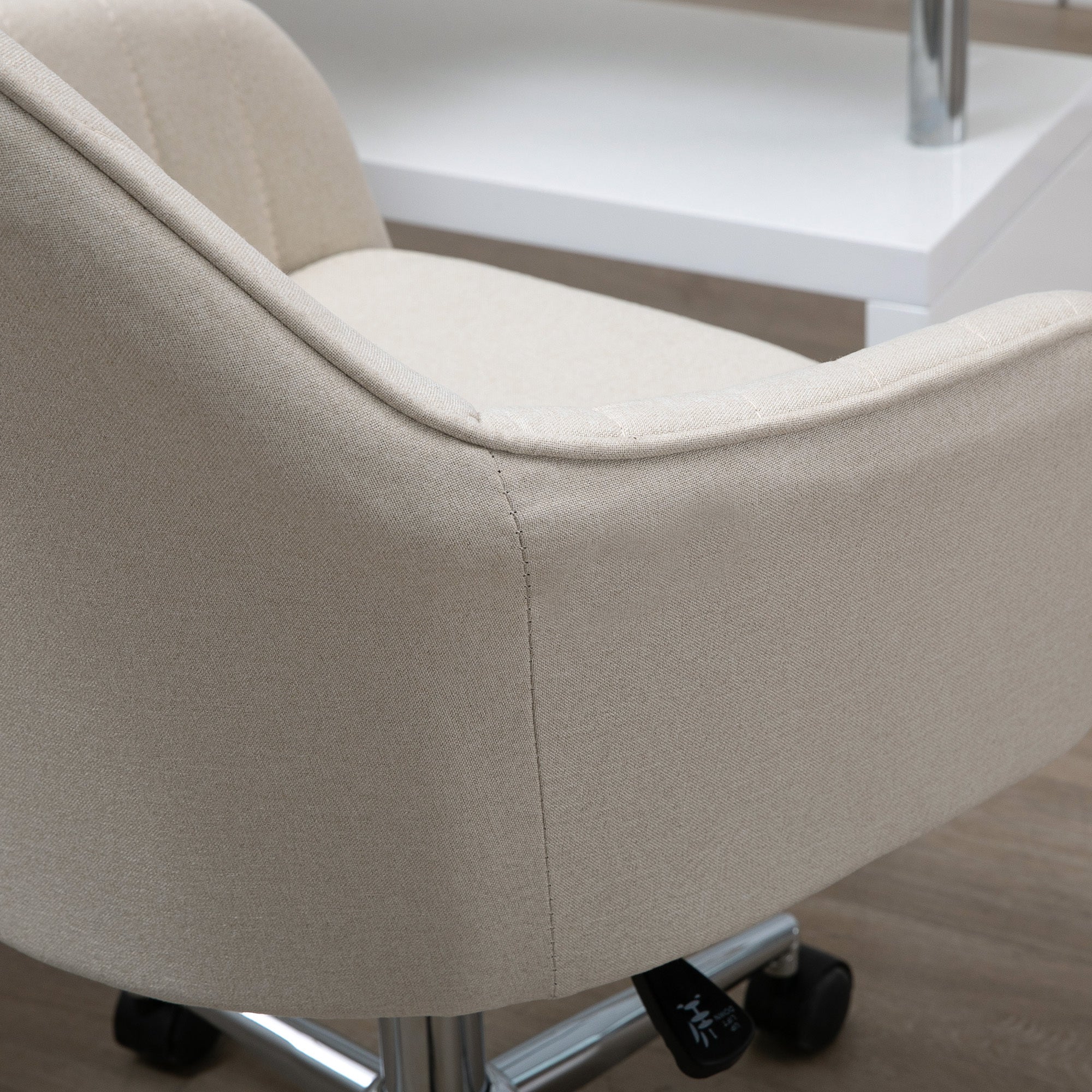 Swivel Desk Chair with Tub Shape Design & Lined Pattern Back - Image 3
