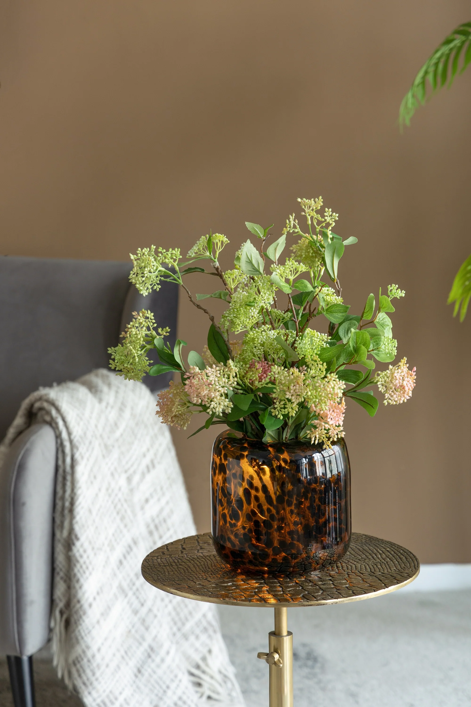 Tortoiseshell Amber Glass Vase, Short - Image 11