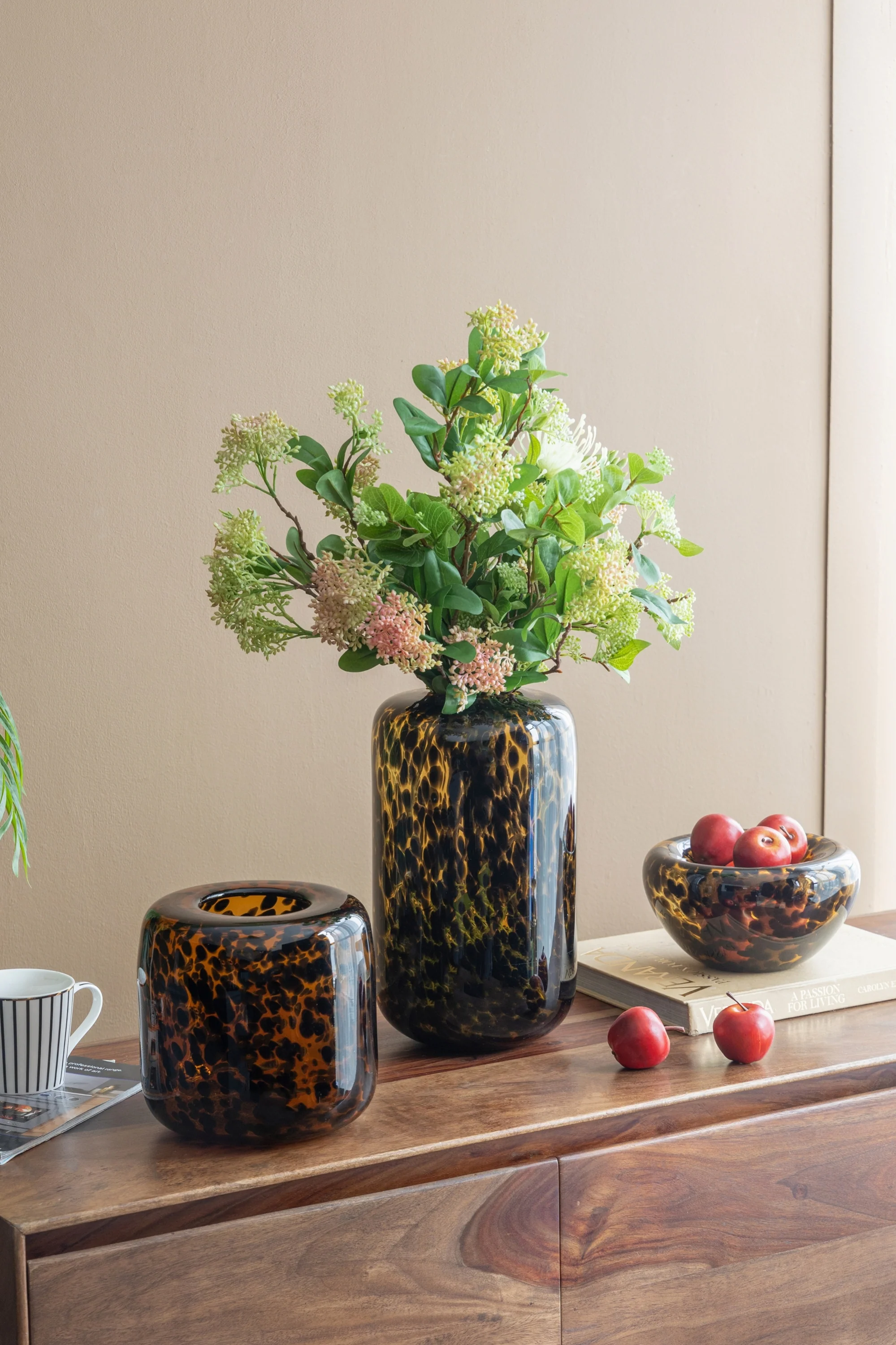 Tortoiseshell Amber Glass Vase, Short - Image 15