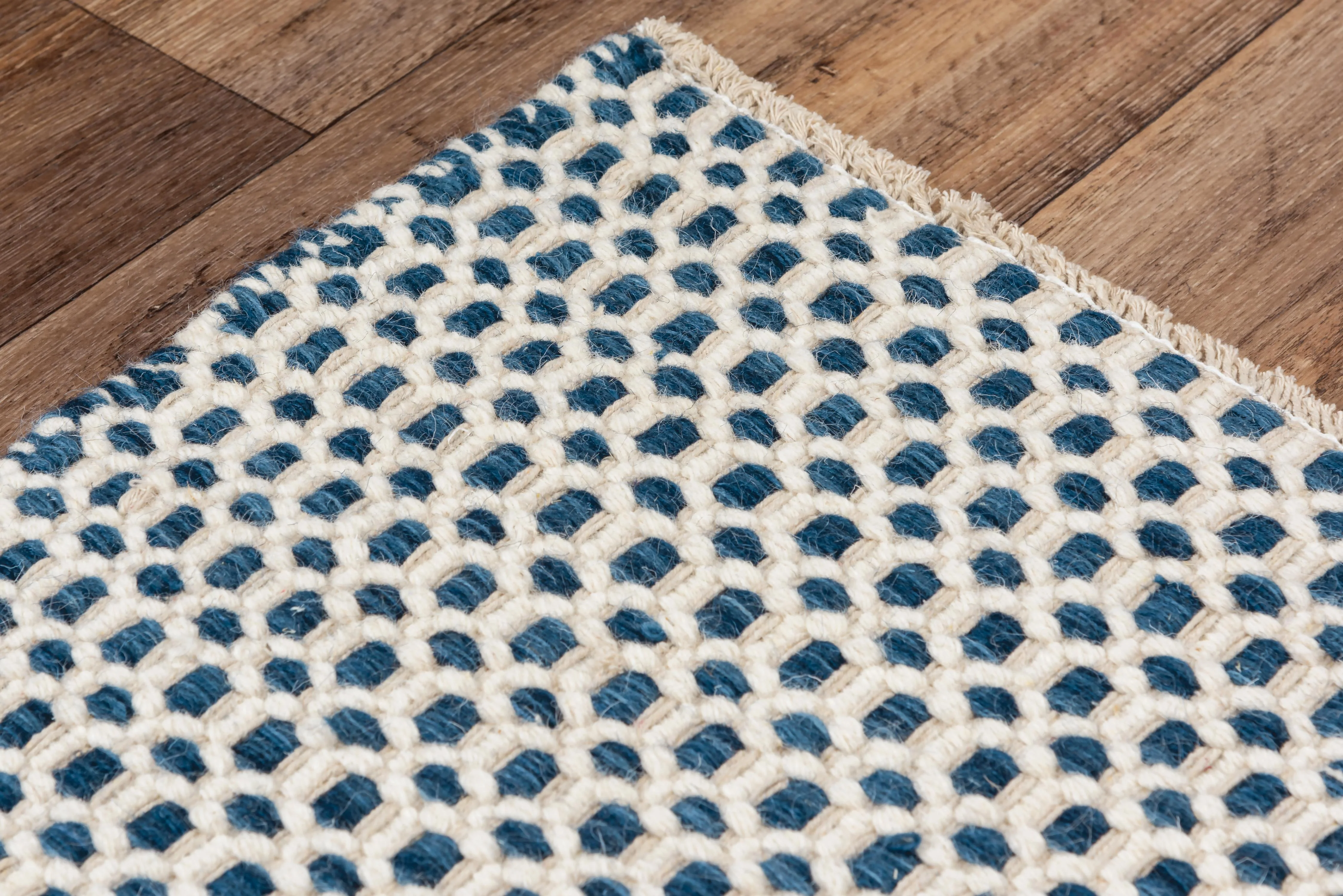 Windsor Hand Woven 100% Wool Basketweave Area Rug - Image 6